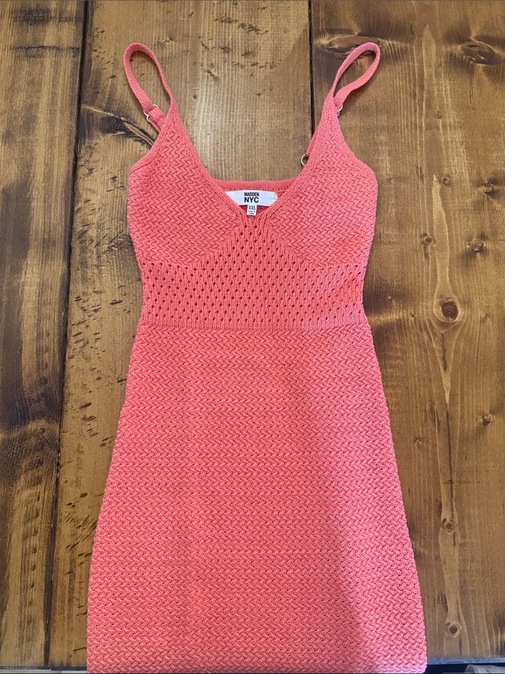 Fitted Pink Knit Mini Dress with V-Neck and Spaghetti Straps
